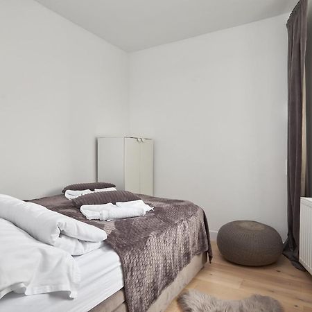 Platinum Apartment - Parking - Klimatyzacja - Winda - Self Check In Wroclaw Ngoại thất bức ảnh